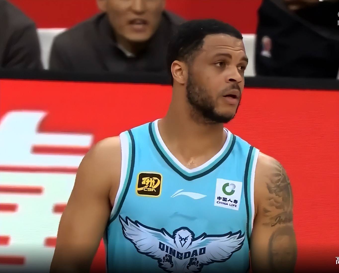 江苏男篮青春风暴，帅气取胜！(江苏男篮青春风暴,帅气取胜的球员)