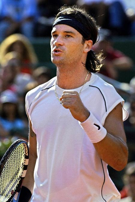 包含布宜诺斯艾利斯独立小将表现抢眼，劲旅添新力量的词条