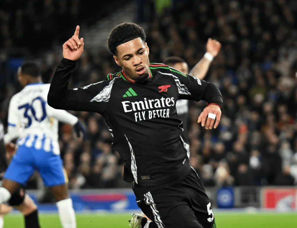 关于阿森纳战绩不佳，教练组加紧研究对策的信息