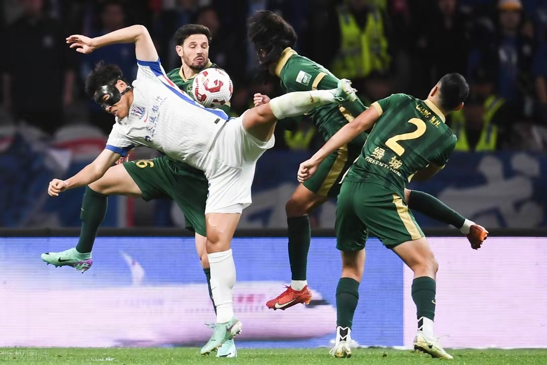 aoa体育教练-包含比赛局势紧张激烈世界球员竞技出众的词条