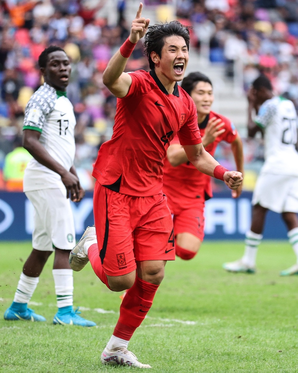 包含意大利淘汰巴西:南美劲旅无缘淘汰赛继续征战的词条 包含意大利淘汰巴西:南美劲旅无缘淘汰赛继续征战的词条