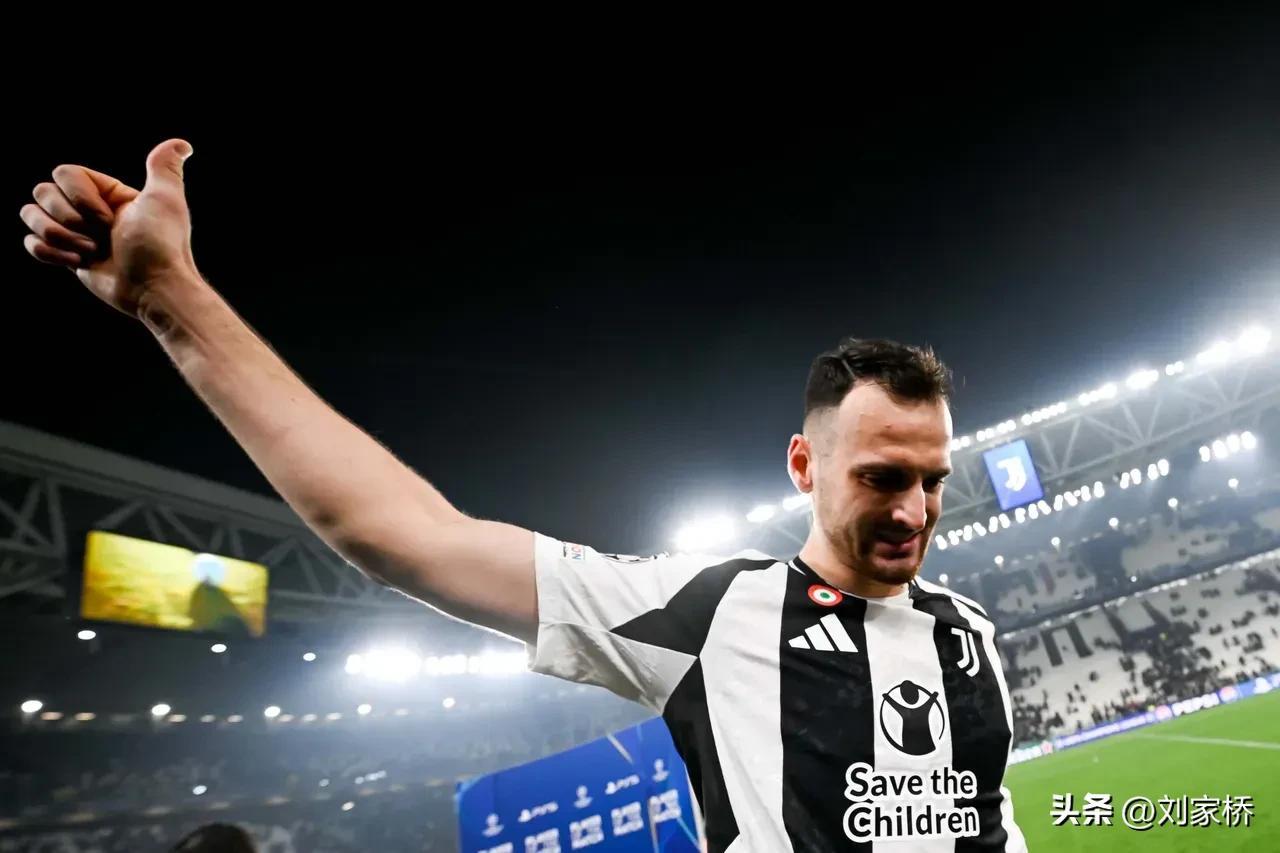 aoa体育活动-尤文图斯遗憾输球，失去晋级机会