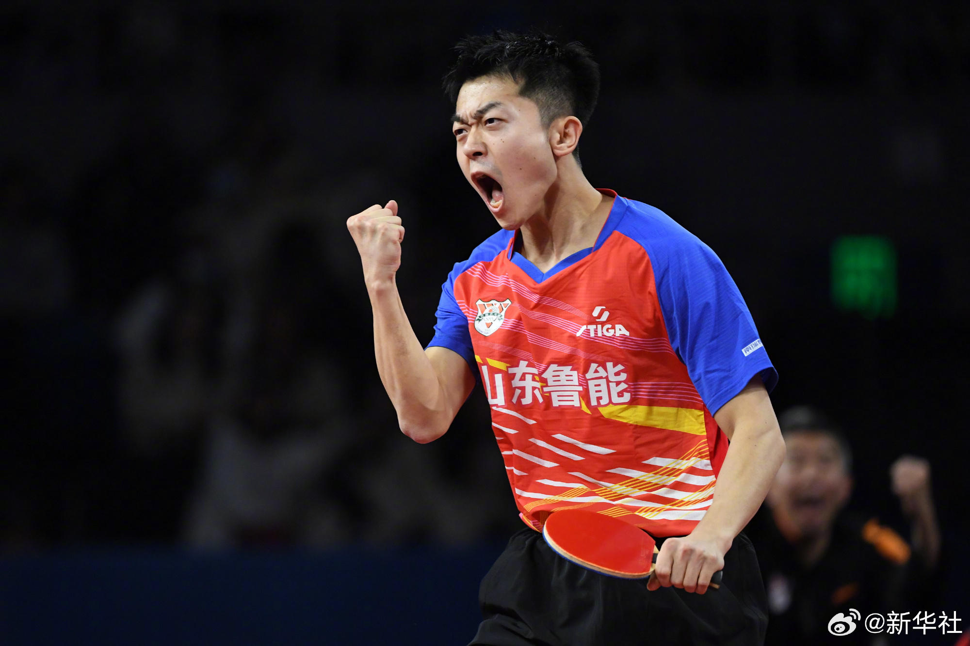 aoa体育直播-战术调整成效显著！山东鲁能夺得胜利