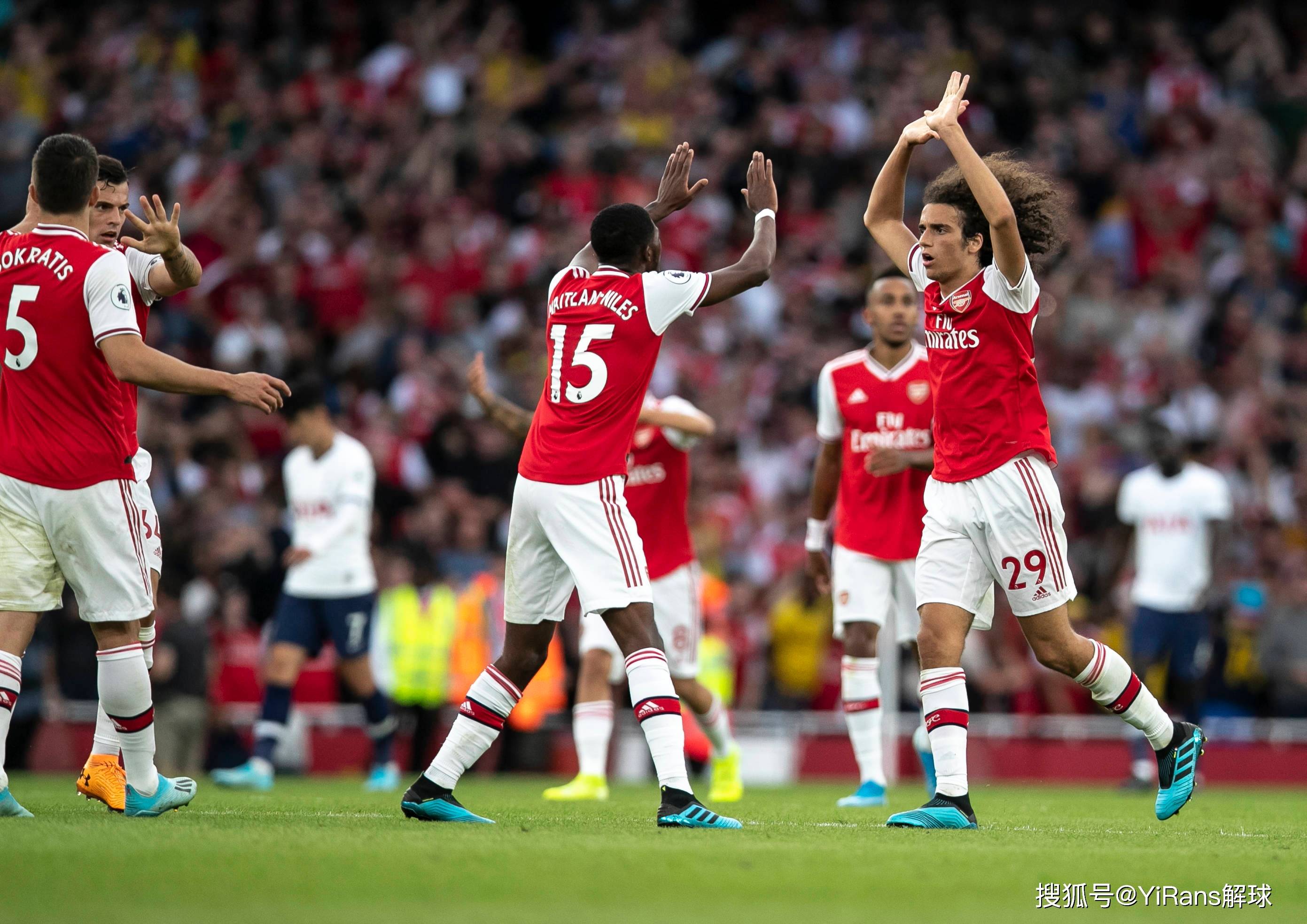 aoa体育娱乐-拜仁连胜势头正猛，将在下一场比赛中取得更好成绩的简单介绍