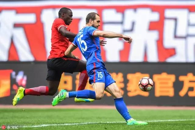 重庆力帆球队在战术方面做出重大调整 重庆力帆球队在战术方面做出重大调整