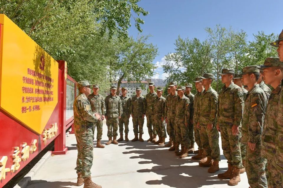 aoa体育官网-包含火箭内线水土不服，主将急需调整状态的词条