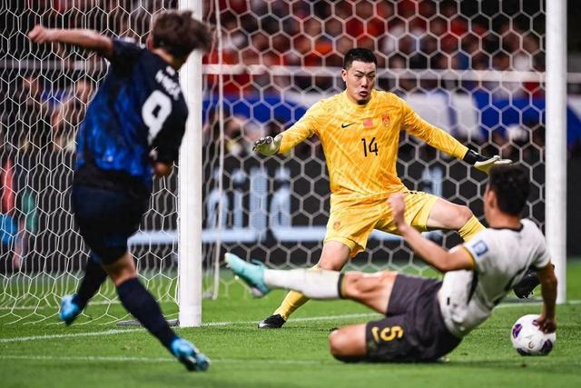 aoa体育新闻-比分悬殊的比赛引发了球迷们的热议