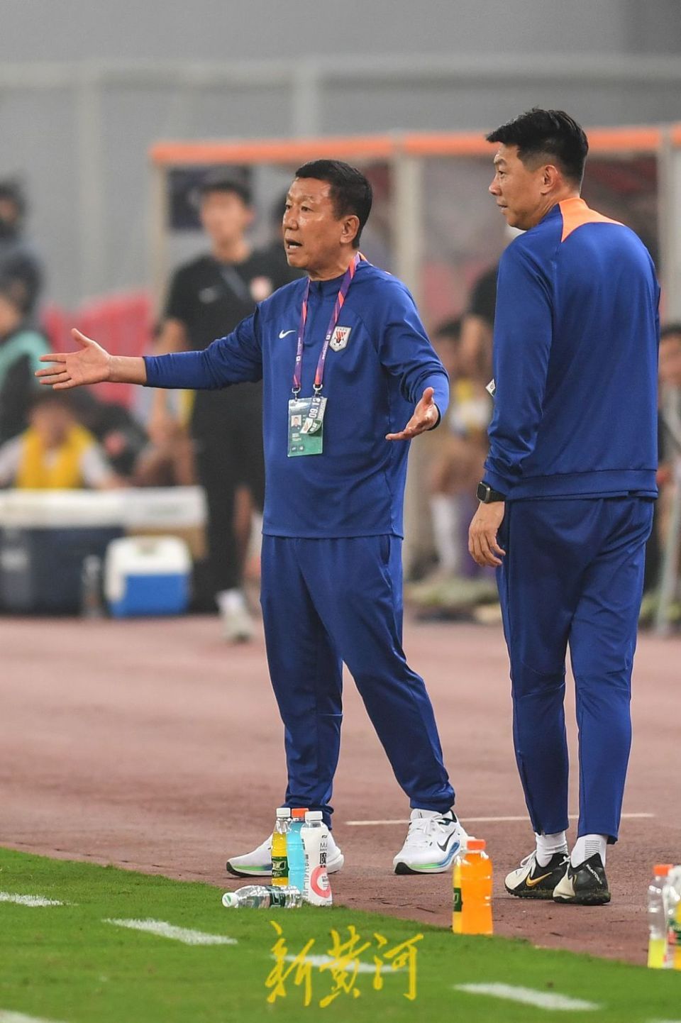 关于热切足球精神蔚然成风,国内球员拼尽全力争胜的信息 关于热切足球精神蔚然成风,国内球员拼尽全力争胜的信息