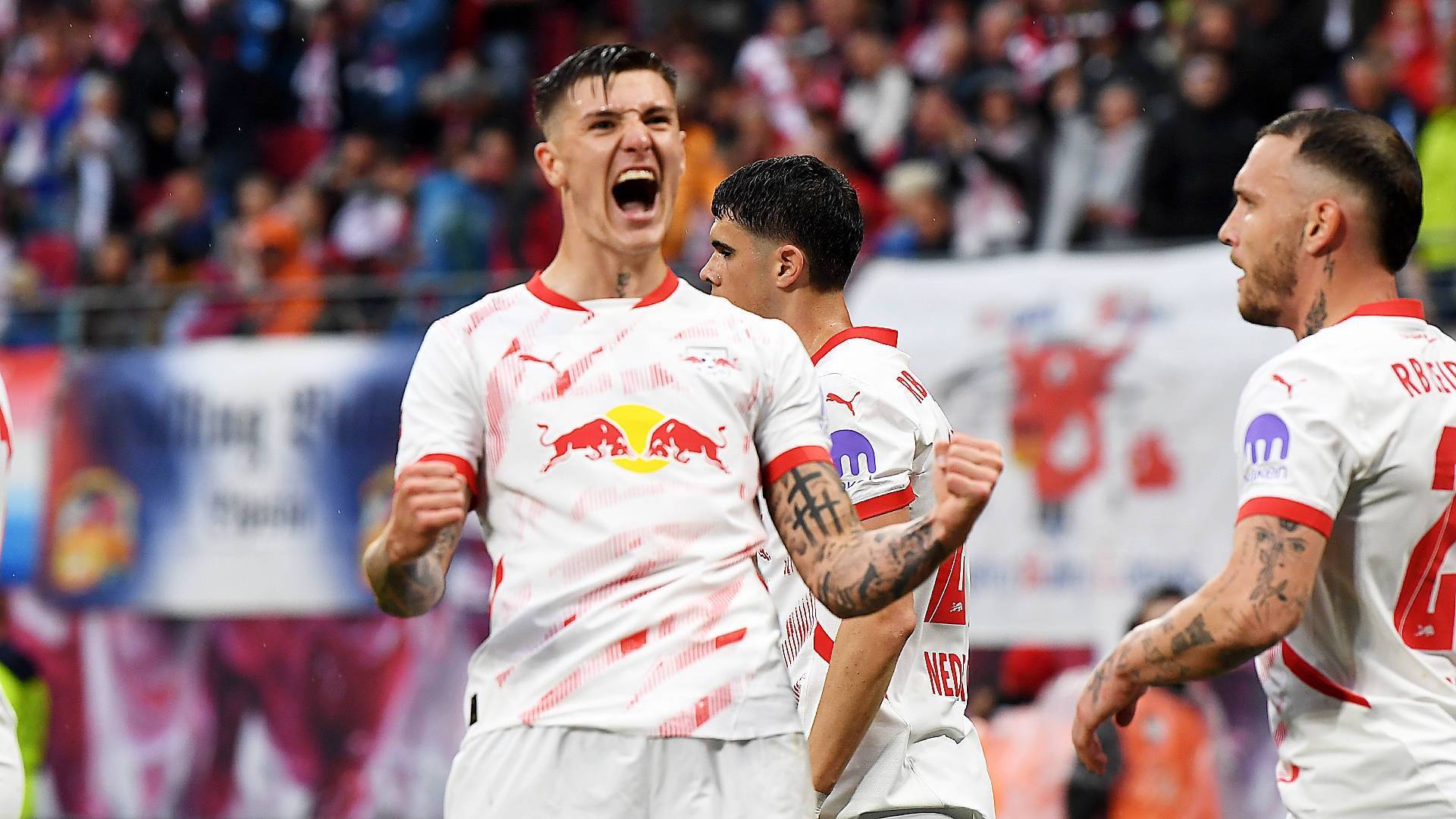 aoa体育直播-曼联逆转莱比锡，复仇小组赛失利