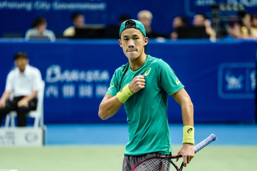 无谓争议:风波不断,球场上的战火 无谓争议:风波不断,球场上的战火