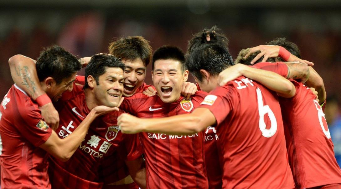 上港惊险获胜，顽强守住争冠希望