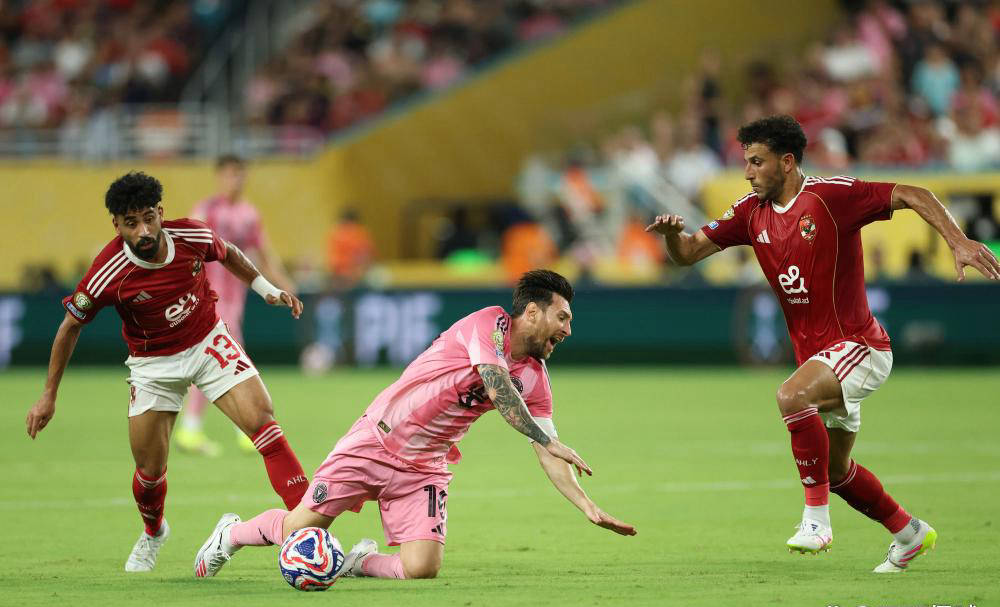 aoa体育视频-切尔西成功晋级，梅西憾失点球的简单介绍