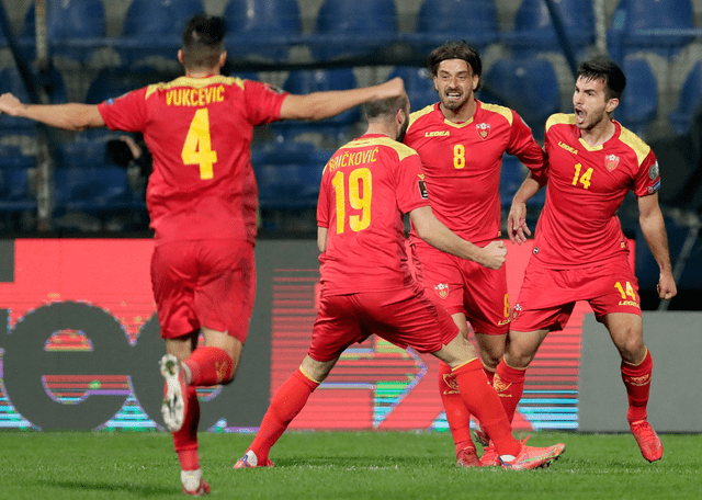 包含黑山客场战平英格兰，黑山2-2逼平英格兰的词条